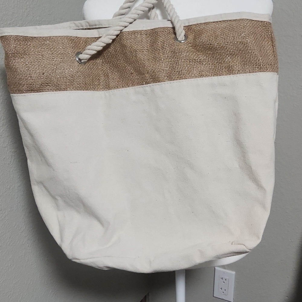 Disney Cruise Lookout Cay Beach Bag - Picture 4 of 4